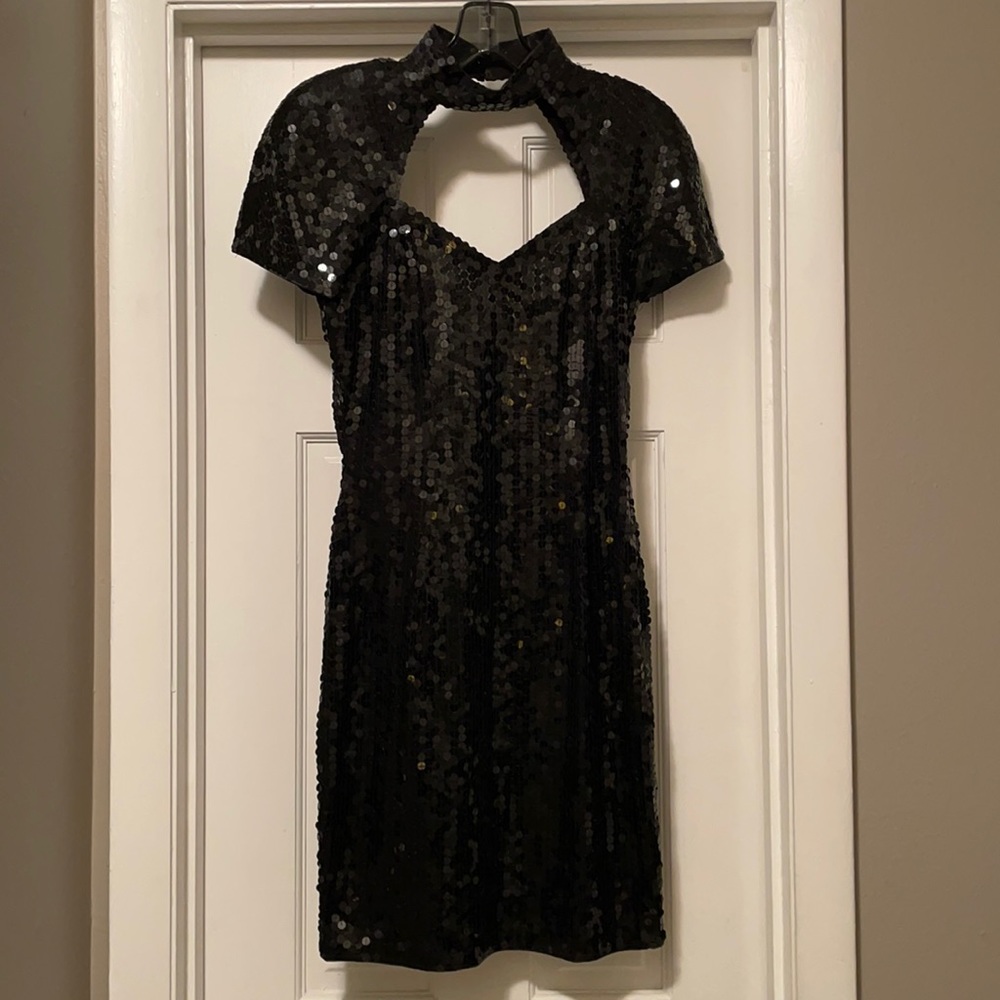 Get your New Years Eve look NOW! Black sequins bodycon dress